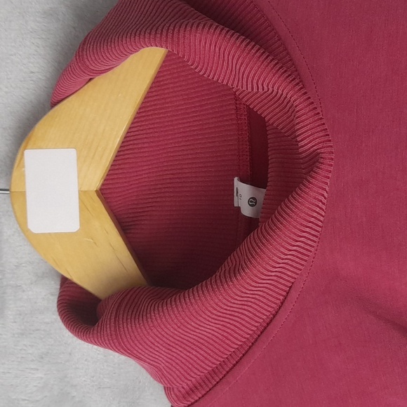 Lululemon Athletica Women Turtleneck Pullover Sweater Size 10 Pink - Picture 2 of 8